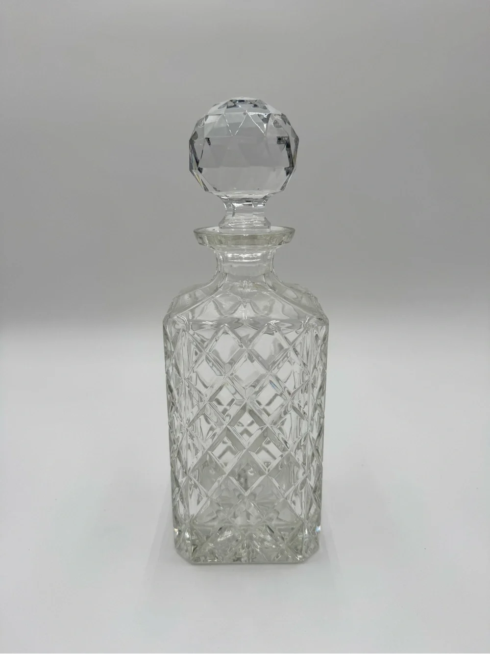 Classic Clear 24%+ Lead Crystal Cut Glass Decanter  w/Faceted Stopper Yugoslavia